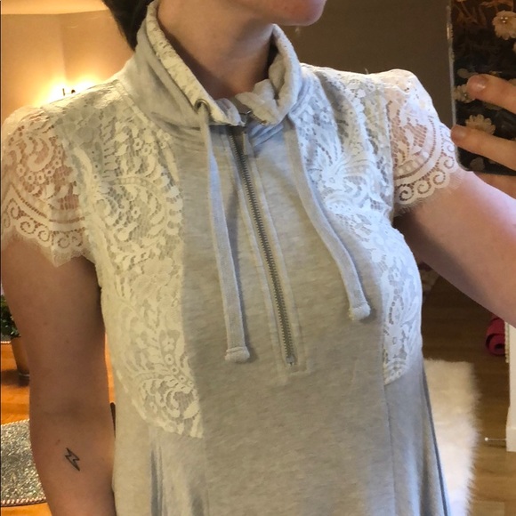 Kensie • Pretty A-Line Lace Sleeve Casual Dress - Picture 2 of 8